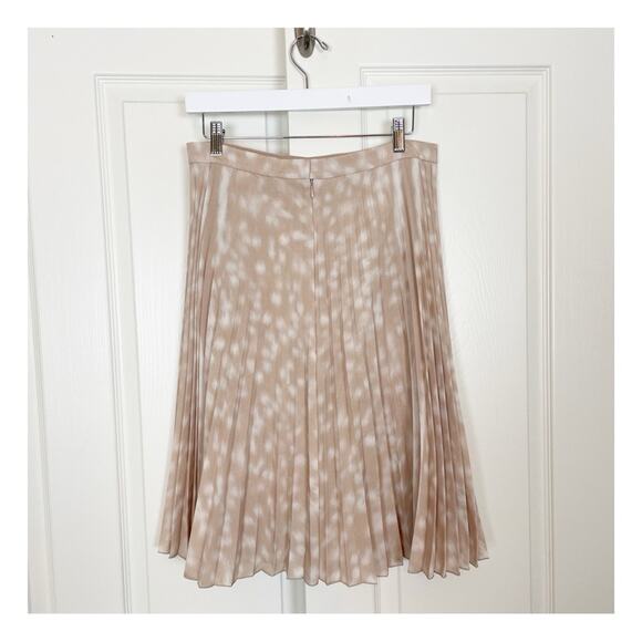 Burberry Rersby Spotted Deer Print Pleated Skirt NWOT - Picture 6 of 12